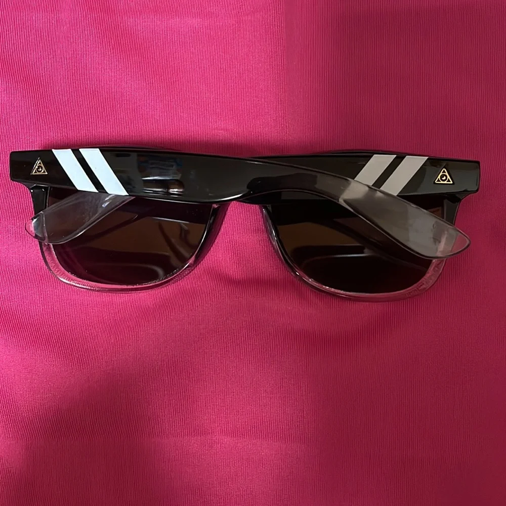 🤑SOLD🤑Blenders M Class // Tipsy Goat Polarized Sunglasses - Picture 7 of 8